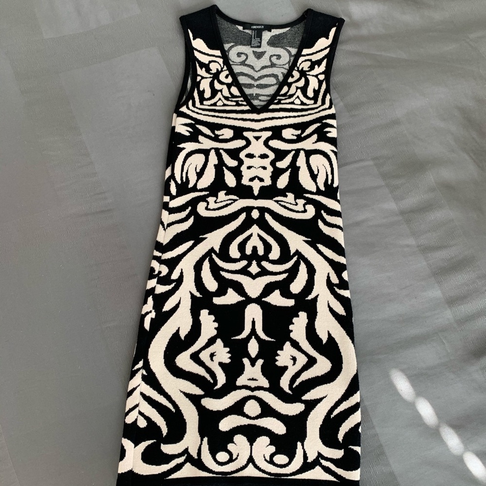 Forever 21 sweater dress size S